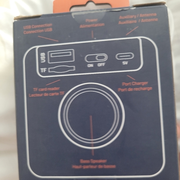 bHip Roam BT Wireless Speaker - Picture 3 of 4